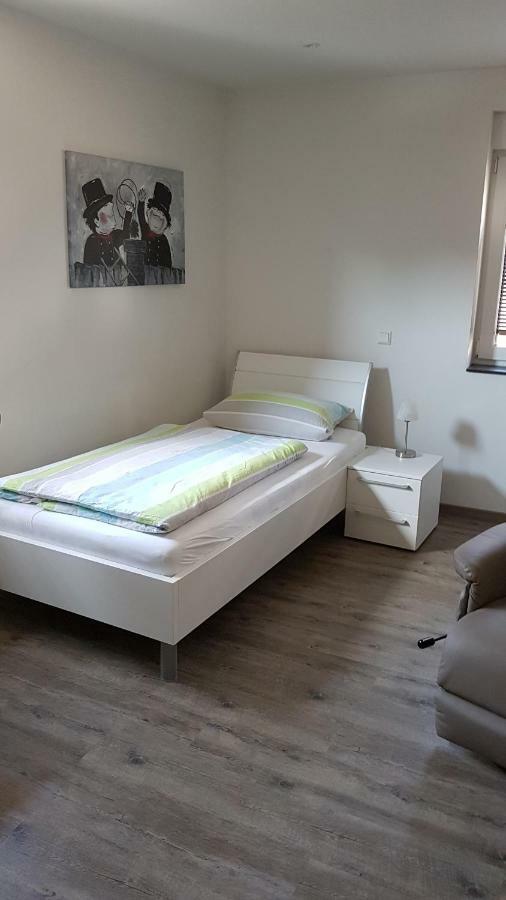 Apartment Boardinghouse *